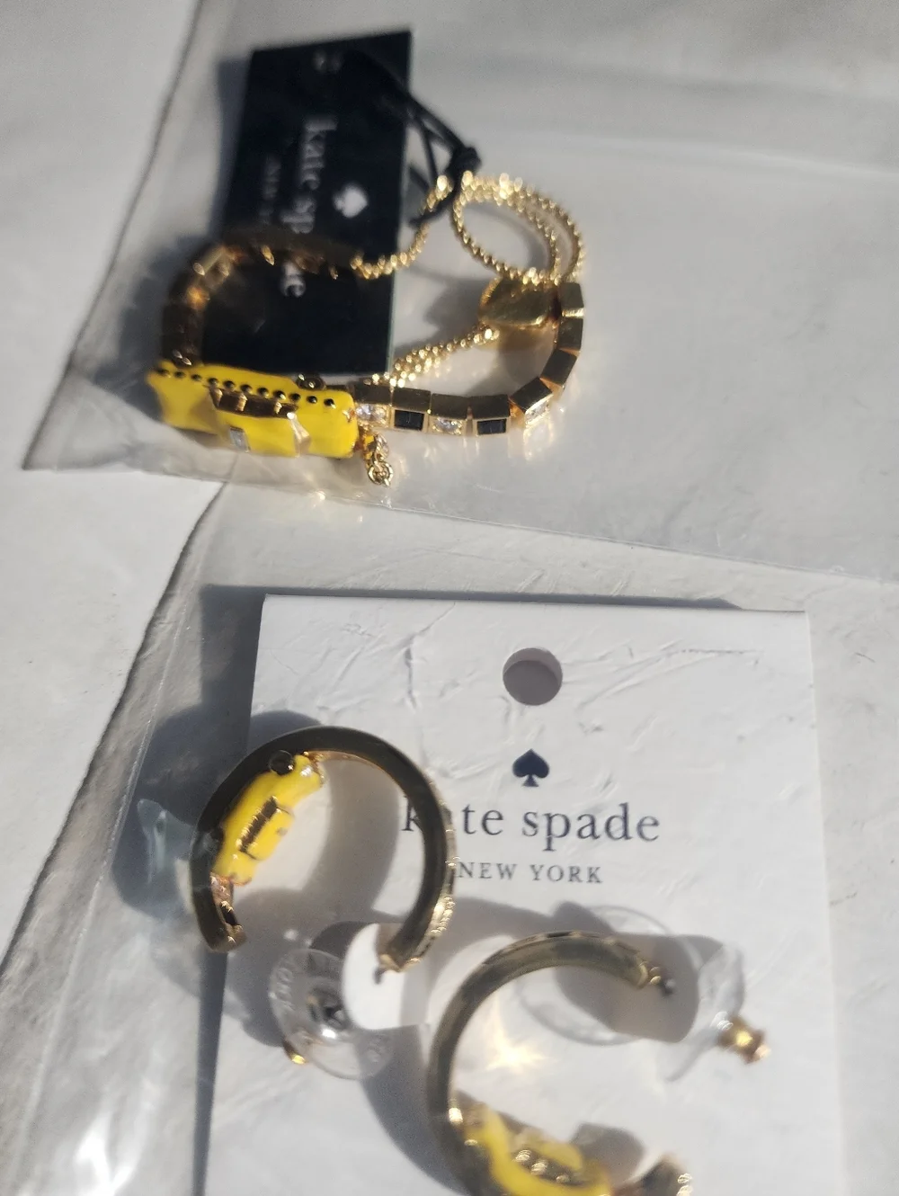 Nwt Kate Spade Taxi Bracelet & Hoop Earring Set with Yellow Enamel Taxi Accents - Picture 4 of 8